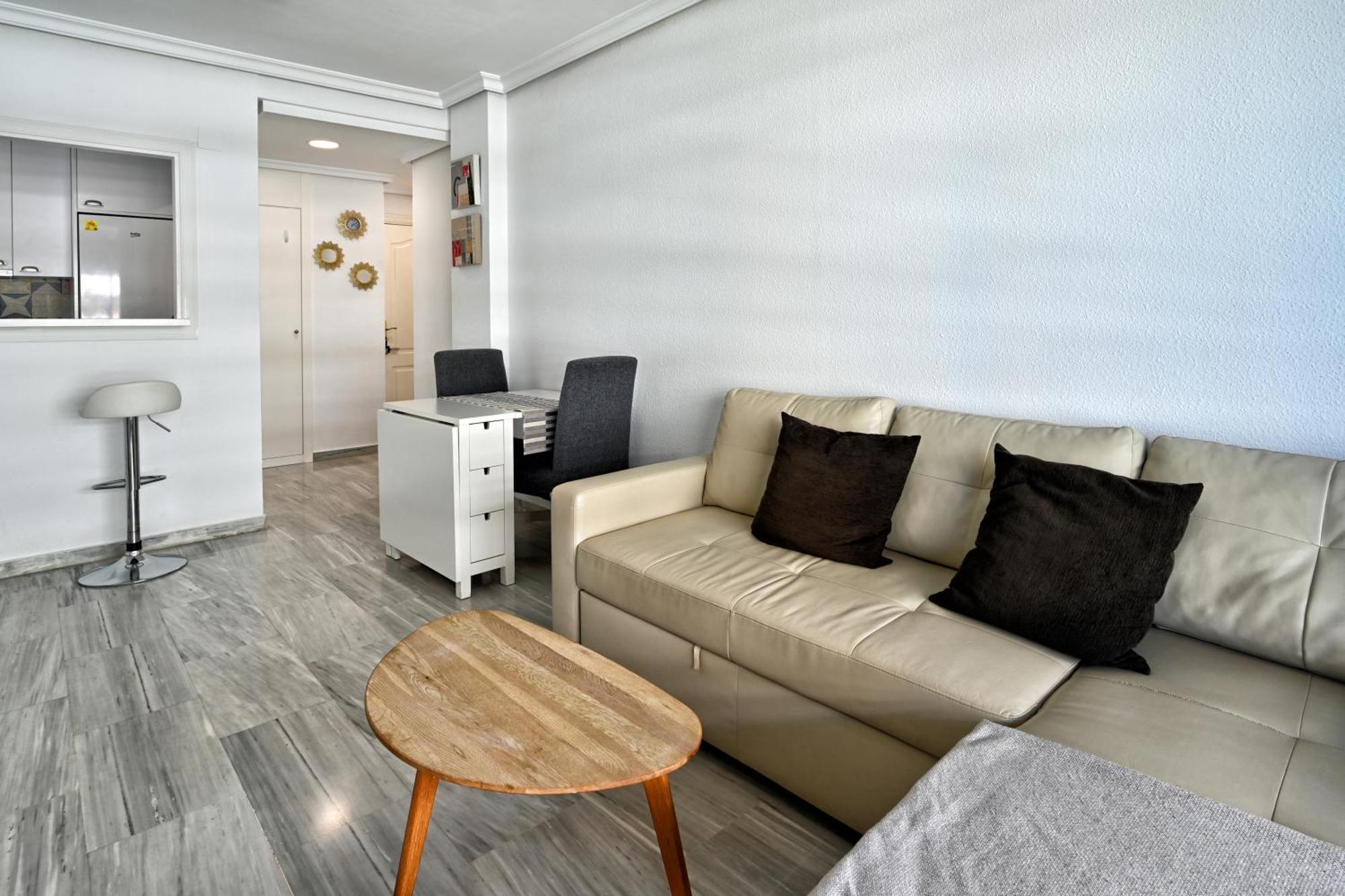 Rent4 Malaga Playa Del Bajondillo Apartament