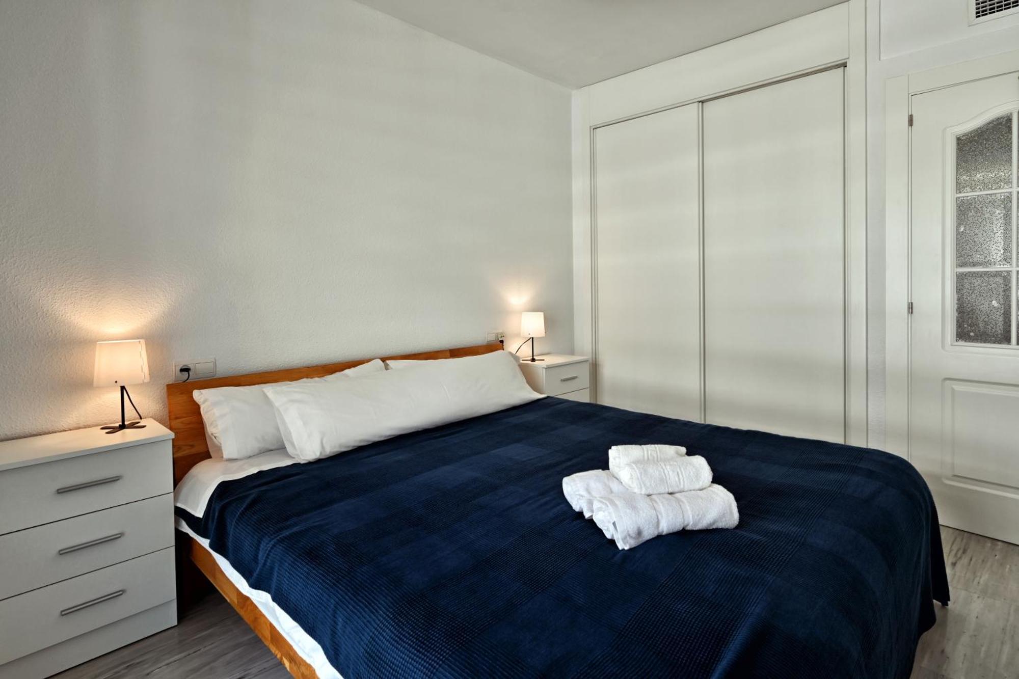 Apartament Rent4 Malaga Playa Del Bajondillo *
